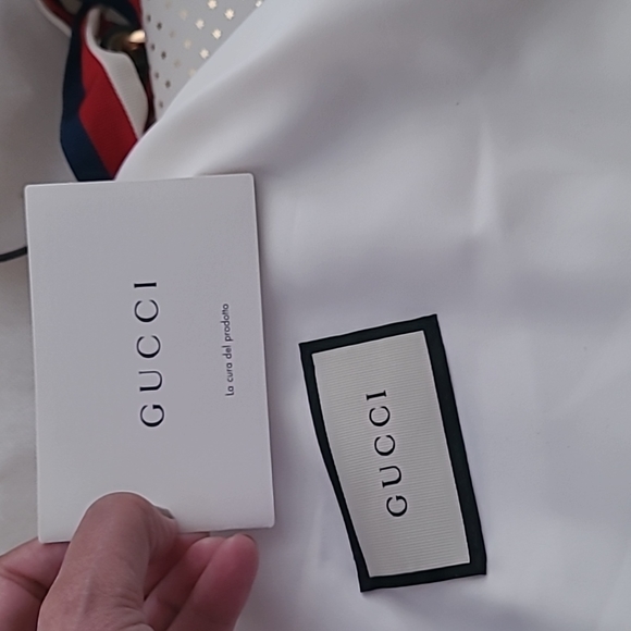 Gucci Stunning Mid size bag with amazing detais.  100% AUTHENTIC! - Picture 8 of 8